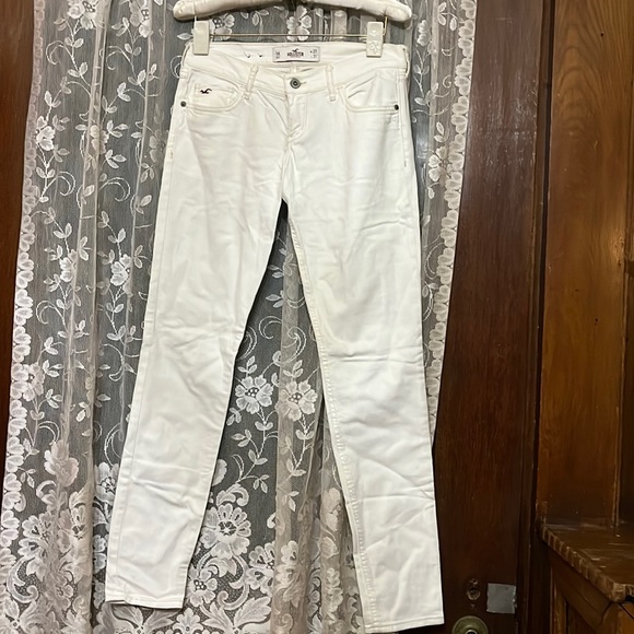 Denim - Hollister white jeans, size 5